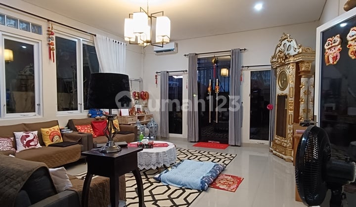 Rumah Strategis Taman Besar Cocok Guest House Taman Griya Jimbaran Bali