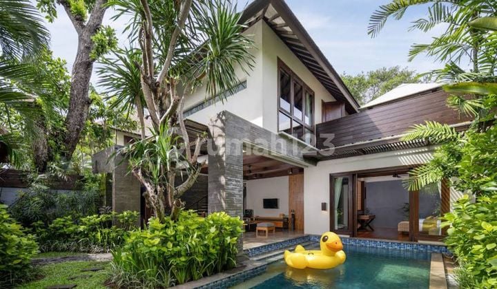 Villa Tropical Modern Moneymaker Seminyak Bali