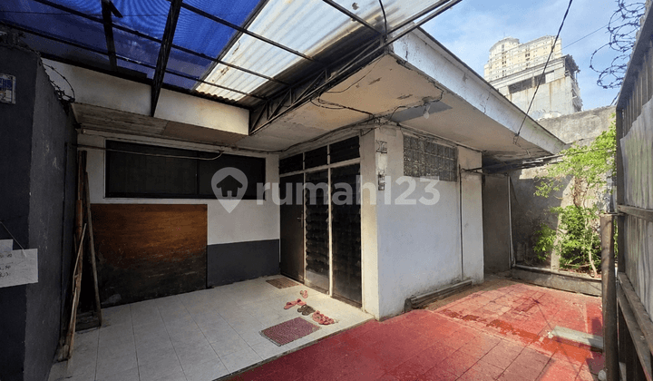 Rumah Hitung Tanah Belakang Mediterania Gajahmada Tamansari