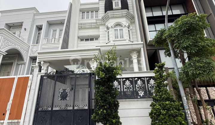 Rumah Pantai Indah Kapuk Luas 187.5M2 Full Marmer