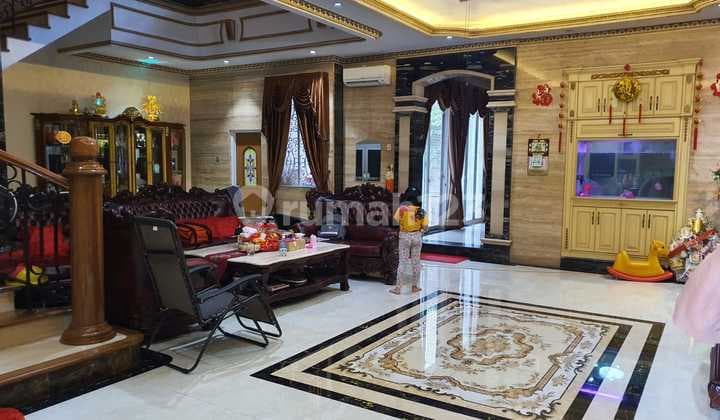 Rumah Mewah Dan Klasik Pantai Indah Kapuk Hadap Utara