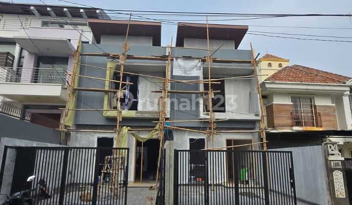 Rumah Baru 2 Lantai Di Kavling Dki Luas 125m2