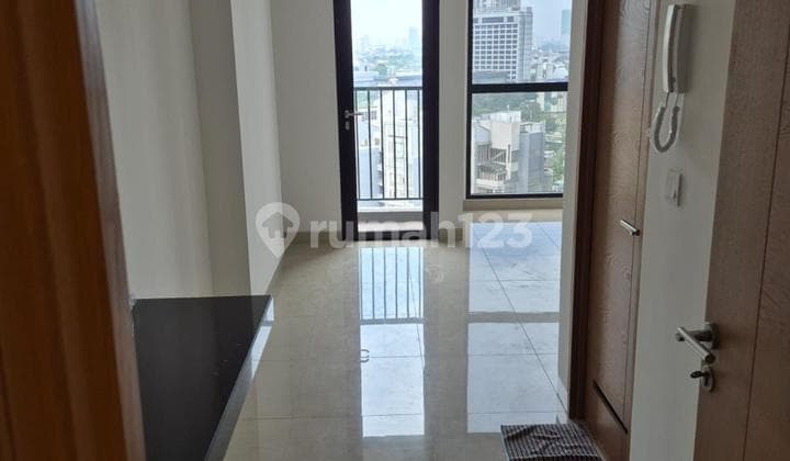 Newton 2 Apartment Studio For Rent, Brand New & Ready To Move In. Walking Distance To Mega Kuningan & Sudirman At Jakarta Selatan