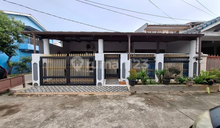 Rumah Hoek Dijual Di Harapan Indah 1 Bekasi
