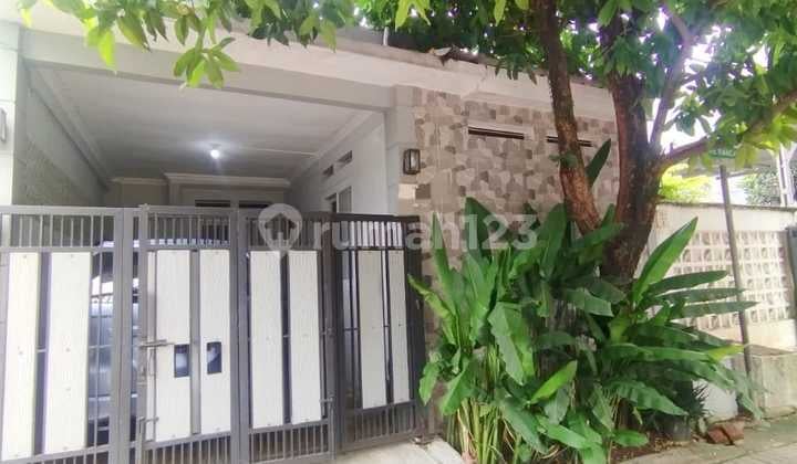 Rumah Cantik Siap Huni di Cibubur Country