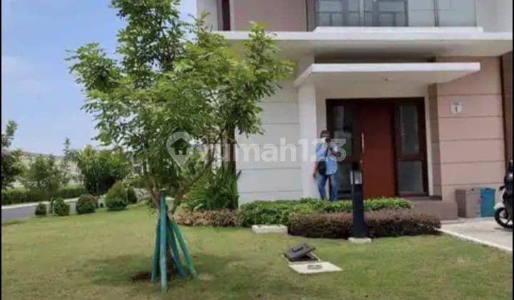 For Sale Corner House in Summarecon Bekasi