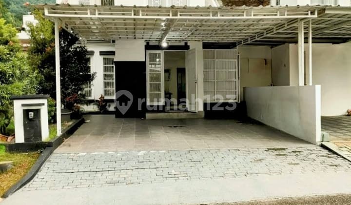 Selling Below Market Price - Neat and Ready-to-occupy House in Legenda Wisata Cibubur