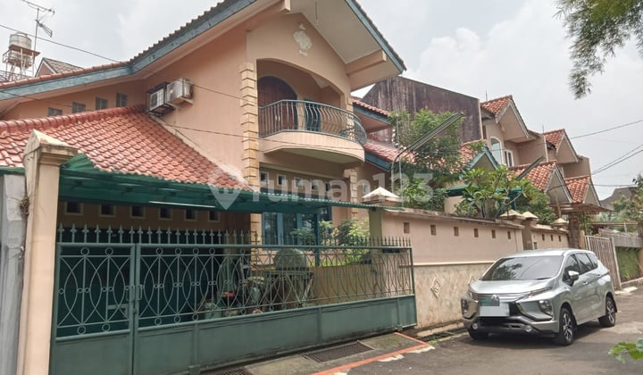 Rumah di Komp. Mega Cinere