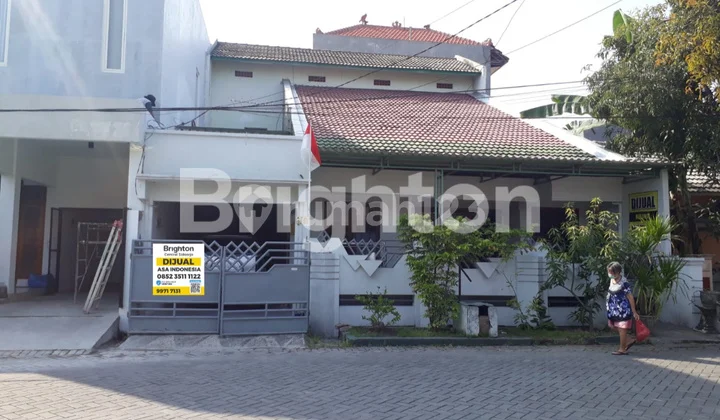 Ready-to-occupy house in the city center at Pondok Jati near the Sidoarjo toll road, Mutiara Regency, Kahuripan.