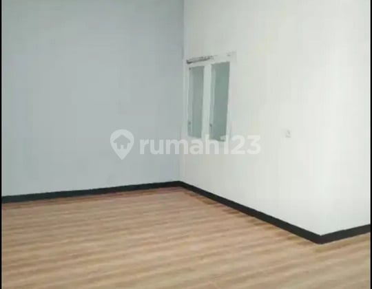 Frida- Disewakan Rumah di GRAND SURYA , Sidoarjo , , Jawa Timur
Deskripsi Properti,
Transaksi : Sewa
Tipe : Rumah
Alamat : GRAND SURYA
Lokasi : Sidoarjo , , Jawa Timur
Sertifikat : SHM
Luas Tanah : 105 m2
Luas Bangunan : 95 m2
Kamar Tidur : 2
Kamar Ma