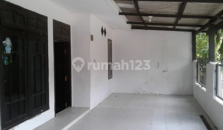 Dijual rumah siap huni lokasi strategis tengah kota sidoarjo dekat banyak fasilitas umum