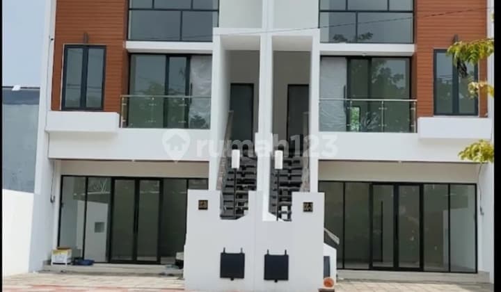 Widyanti - Ruko baru lokasi strategis dan padat penduduk di komplek sekolahan daeah buduran