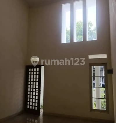 Frida- Disewakan Rumah di VALENCIA RESIDENCE , Gedangan , Sidoarjo , Jawa Timur
Deskripsi Properti,
Transaksi : Sewa
Tipe : Rumah
Alamat : VALENCIA RESIDENCE
Lokasi : Gedangan , Sidoarjo , Jawa Timur
Sertifikat : SHM
Luas Tanah : 91 m2
Luas Bangunan : 5