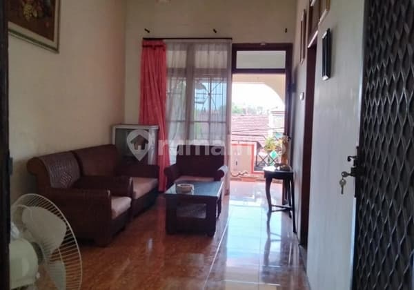 Frida - For Sale: House in BARENG KRIAN, Krian, East Java
Property Description,
Transaction: Sale
Type: House
Address: BARENG KRIAN
Location: Krian, East Java
Certificate: SHM (Freehold Title)
Land Area: 195 m2
Building Area: 195 m2
Bedrooms: 7
Bathrooms: