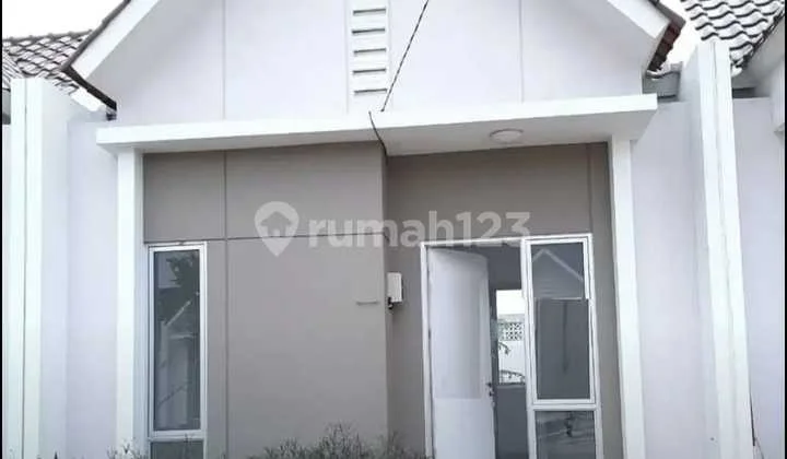 Rumah 2Kmr di Sektor 6, Gading Serpong, Tangerang, Banten.