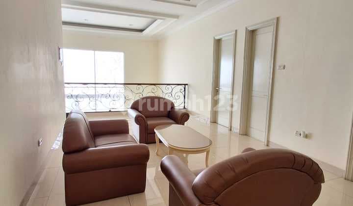 Rumah Furnished Jl Dr Semeru Grogol Petamburan