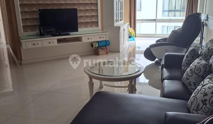 Apartement Taman Anggrek Full Furnished Jakarta Barat