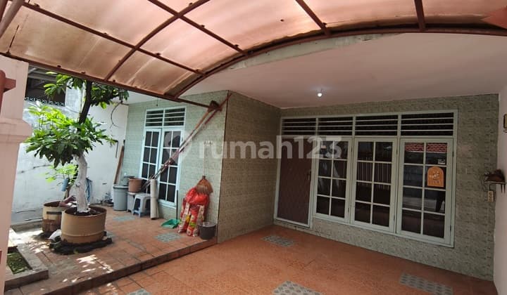 Rumah Lokasi Bagus Kav. Polri Jelambar Jakarta Barat