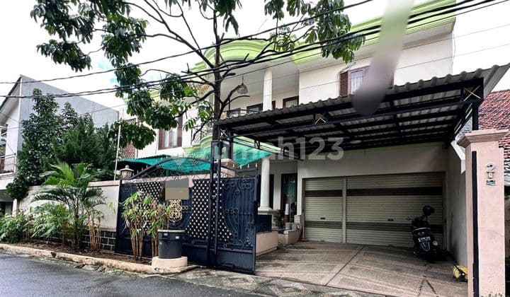 House For Sale Strategic Access Duren Tiga South Jakarta