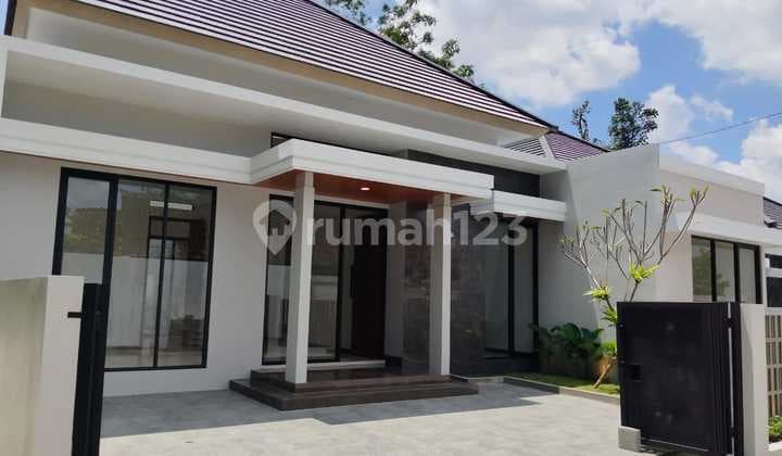 Modern Limasan New House