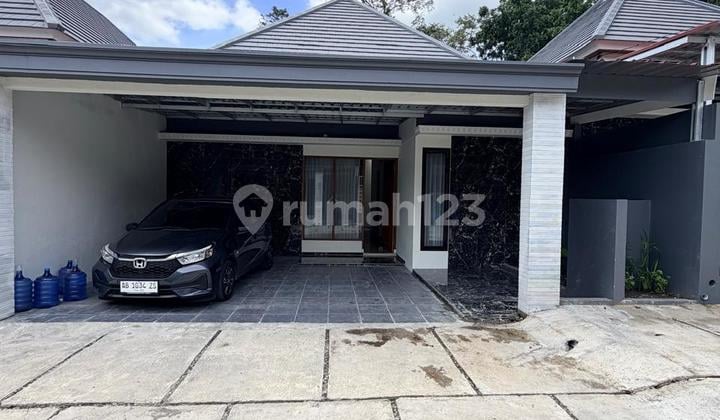 Murah Banget‼️Rumah Mewah Limasan Modern Furnished dengan Tata Ruang Nyaman Dalam Perumahan di Jalan Kaliurang KM 13 Ngemplak Sleman*Unit Kavling G2* Pondok Indah Residence 1 Akses Mudah dan Lebar