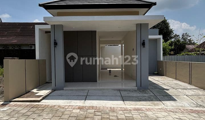 Rumah Baru Limasan Modern di Kalasan