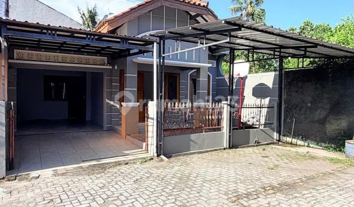 Rumah Luas Posisi Hook Dalam Perumahan di Purwomartani Kalasan Sleman