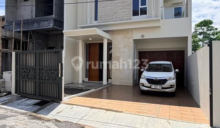 Rumah Baru 2 Lantai di Sambisari Sleman