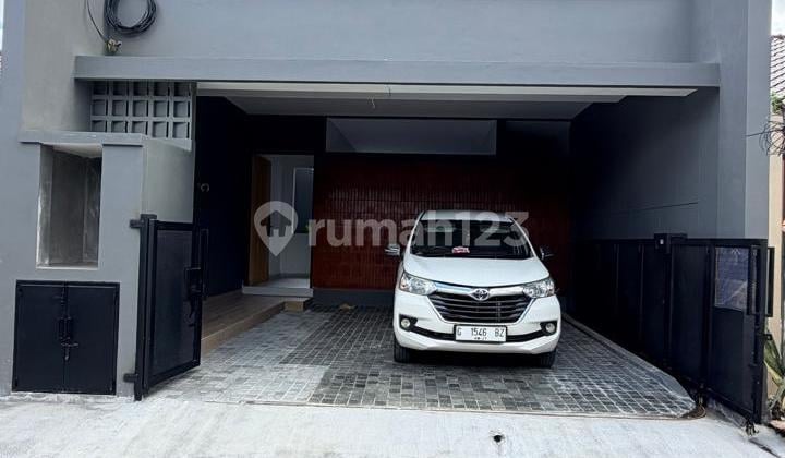 Rumah Mewah 2 Lantai Lokasi Strategis di Condongcatur