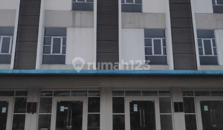 For Sale: 3-Story Shop House at Delta Cikarang Square in the Delta Silicon Industrial Area - Suitable for Warehouse