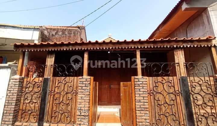Dijual rumah Joglo di Jl. Raya Bekasi Cakung Barat