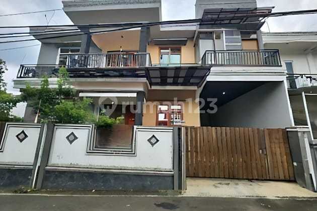 Rumah Mewah Gajah Mungkur Dekat Exit Tol Jatingaleh