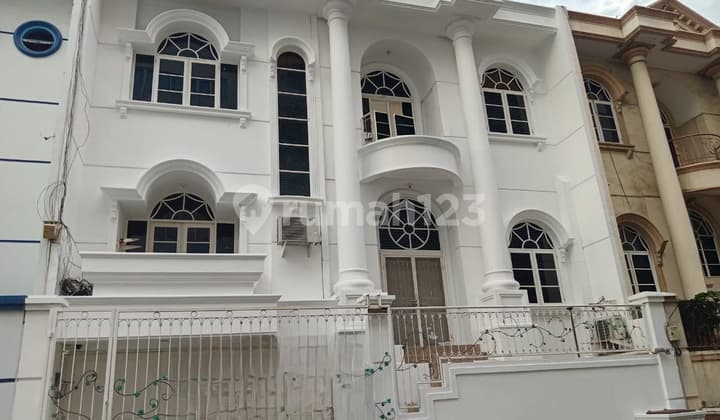 For Sale Gading Indah Villa House, Suitable for Warehouse