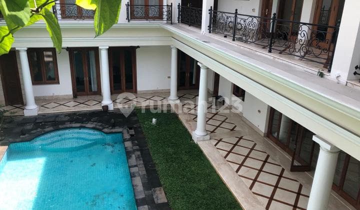 House In Strategic Location Widya Chandra Area Near Scbd