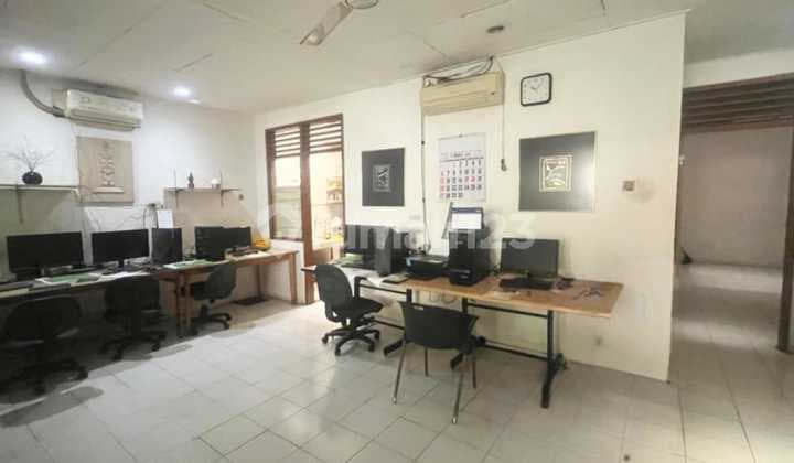 Dijual Cepat Rumah Hitung Tanah Lebar 8 Belakang Mall Mkg Jalan 2 Mobil Bebas Banjir