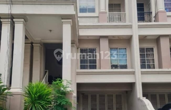 Gading Grande Kelapa Gading Luas 90 , 3 Lantai