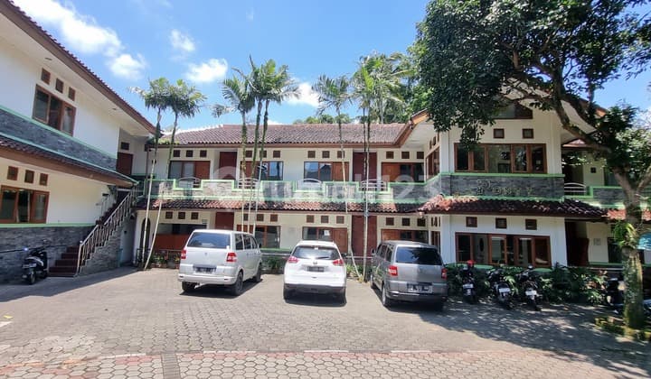 dijual ex hotel bintang 2 setiabudi bdg 27 kamar halaman luas lokasi strategis dekat fasilitas umum