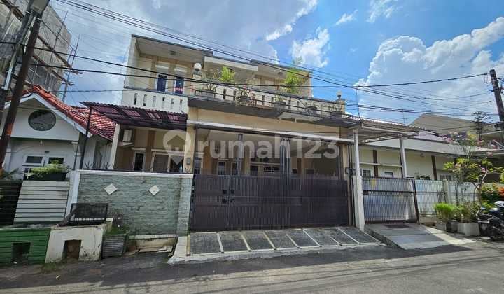 Dijual Rumah di Taman Galaxy Bekasi