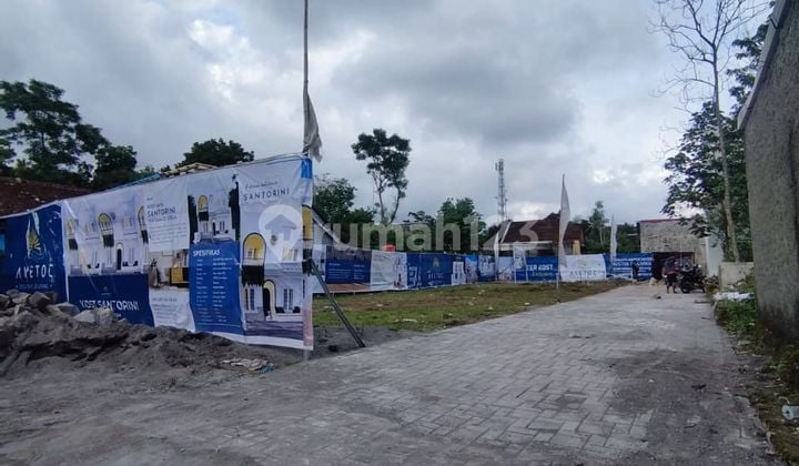 Don't Miss Out! Exclusive Boarding House in North Jogja Near UII - Consistent Property Investment Profit with Luxurious Facilities.