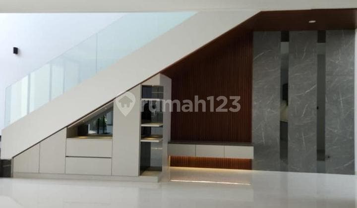 Rumah baru 2 Lantai di Tatar Wangsakerta 2