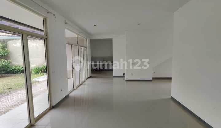 Rumah Besar Keren Mayang Sunda Kota Baru Parahyangan