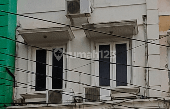 Dijual/disewakan Ruko 3.5 Lantai Di Jalan Raya Kalimalang