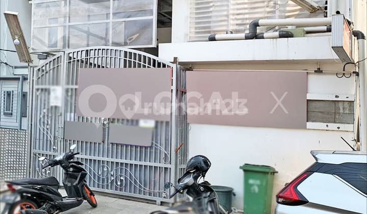 Rumah Kelapa Puan Timur Kelapa Gading, Jakarta Utara