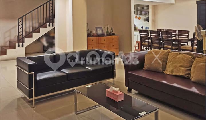 Rumah Janur Elok, Kelapa Gading, Jakarta Utara