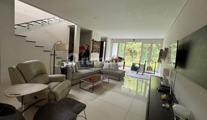 Rumah Siap Huni di Selong, Area Widya Chandra, Area Scbd Jarang Ada