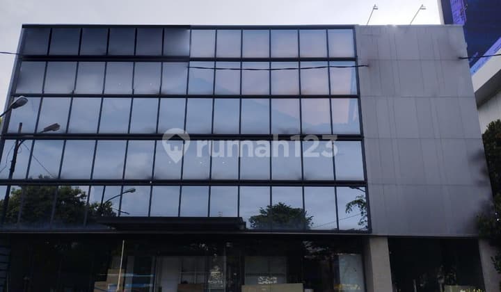 Gedung S Parman, Slipi, Lokasi Strategis Jarang Ada, Jalan Raya