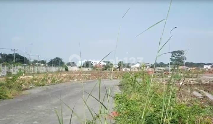 Lahan Industri Cikarang 9.7 bangunan 1.1ha, jalan propinsi, murah