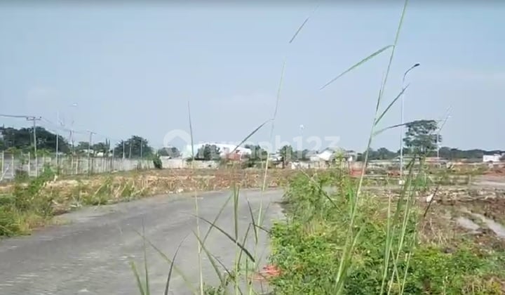Lahan Industri Cikarang 9.7 bangunan 1.1ha, jalan propinsi, murah