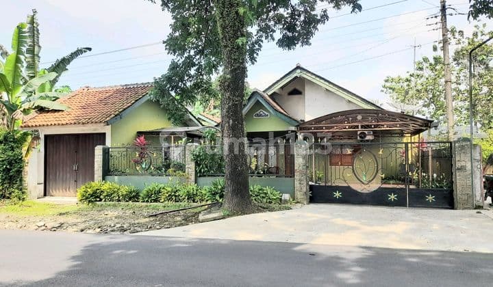 Rumah Dekat Jalan Raya Beji Karangsalam Strategis Dekat Unwiku