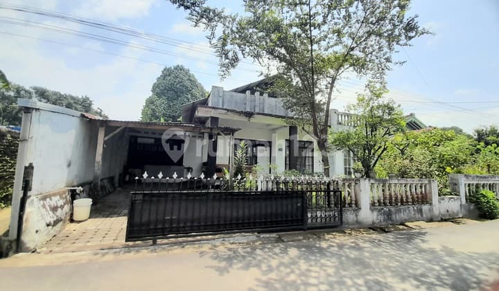 Rumah Kampung Pedesaan Karangnangka Dekat Ke Unwiku